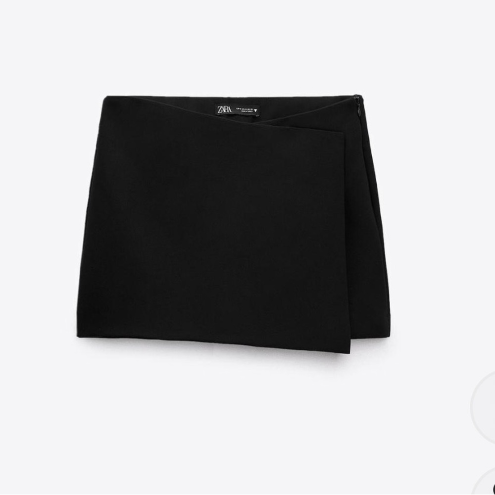 ZARA ASYMMETRICAL SKORT